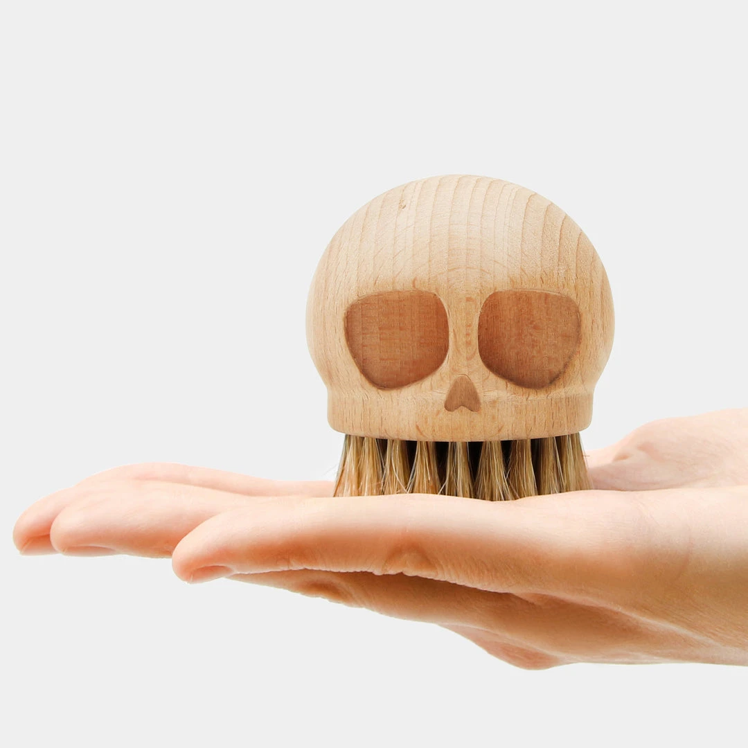 Gothic Gifts Skull Brush 6 Gothic Gifts Skull Brush