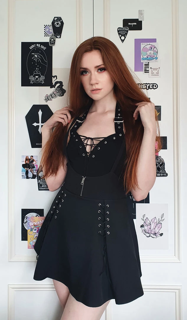 Ladies Necessary Evil Minerva Plunge Lace Up Halter Top 8 Ladies Necessary Evil Minerva Plunge Lace Up Halter Top