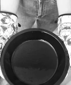 New Arrivals Weird & Wonderful Ceramics Skull Oven Gloves