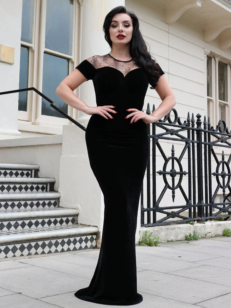 Collectif Arca Dark Queen Maxi Dress Ladies 3 Collectif Arca Dark Queen Maxi Dress Ladies